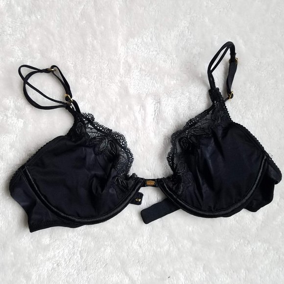 NWOT Victoria's Secret Very Sexy Black Lace Bra - Picture 2 of 9